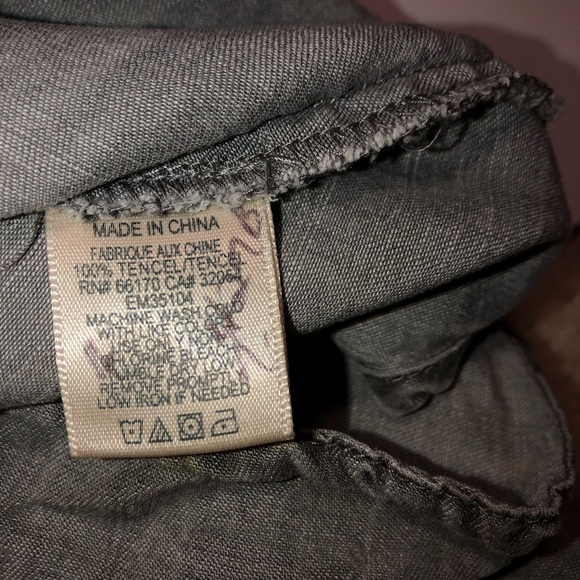 Gray Wash cloth & stone button down shirt - Picture 3 of 8